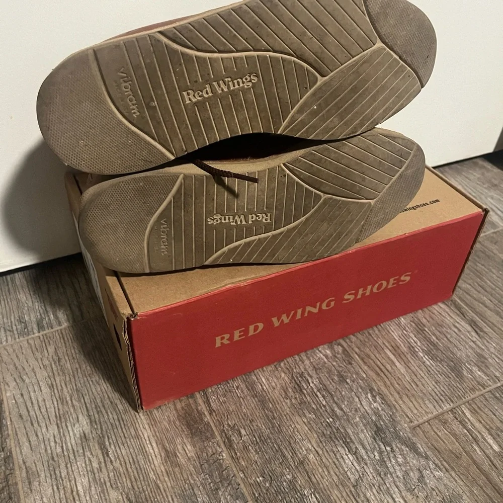 Red Wing Shoes Traction Tred Chukka Boots #595